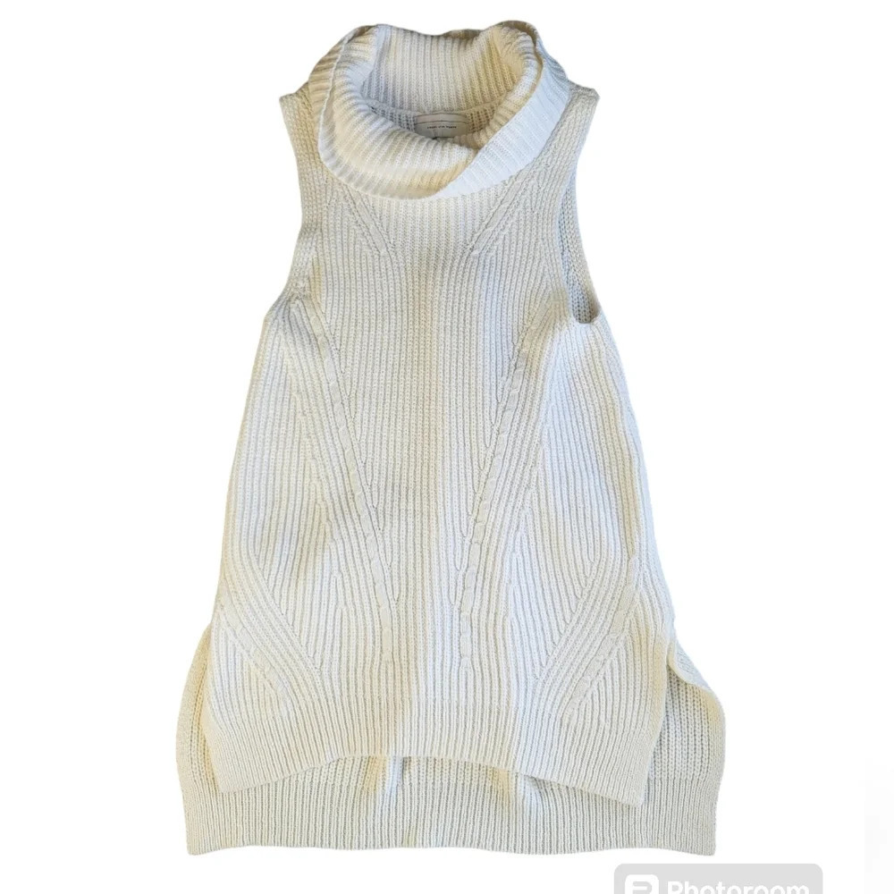 Anthropologie Angel of the North Sleeveless Wool Cowl Neck Sweater‎